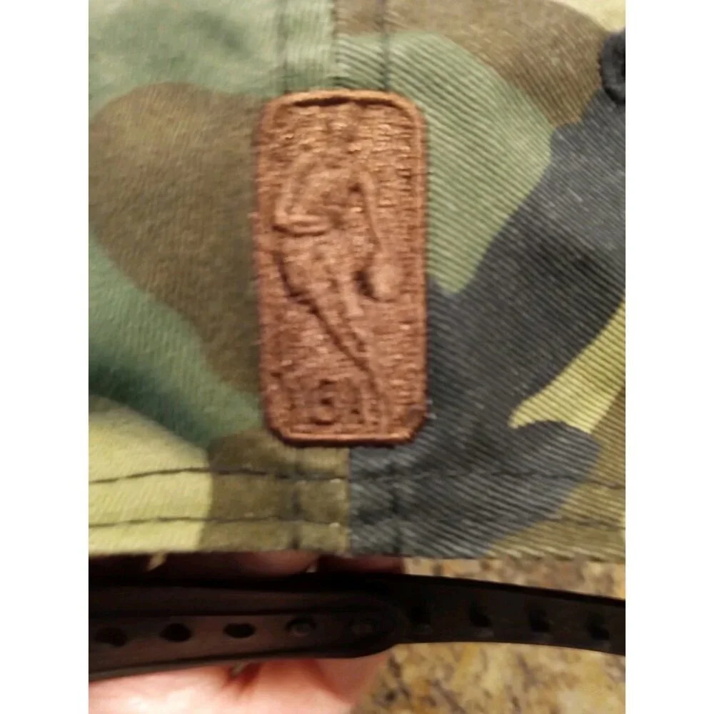 Cleveland Cavaliers New Era 59fifty Camo Snapback Hat - Picture 4 of 11